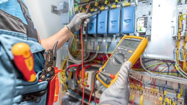 Best Electrician for Home Renovation  in Iowa City, IA